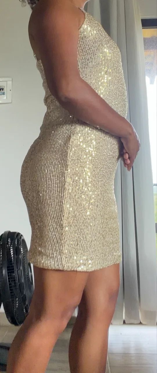 Vestido dourada e camisa  - Foto 2