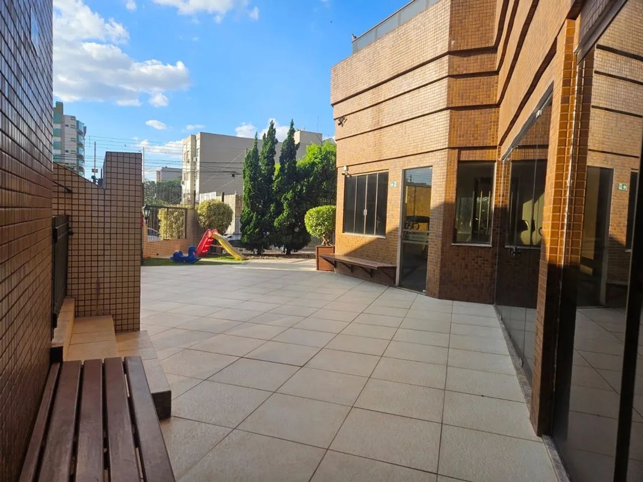 APARTAMENTO À VENDA NO EDIFÍCIO YAGUARY  ZONA 07 | MARINGÁ/PR - Foto 3