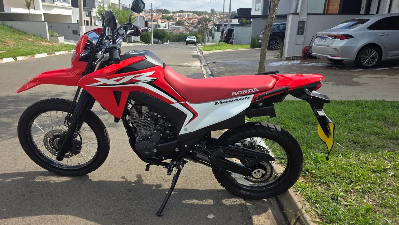 Honda Tornado 300 2025 - Foto 2