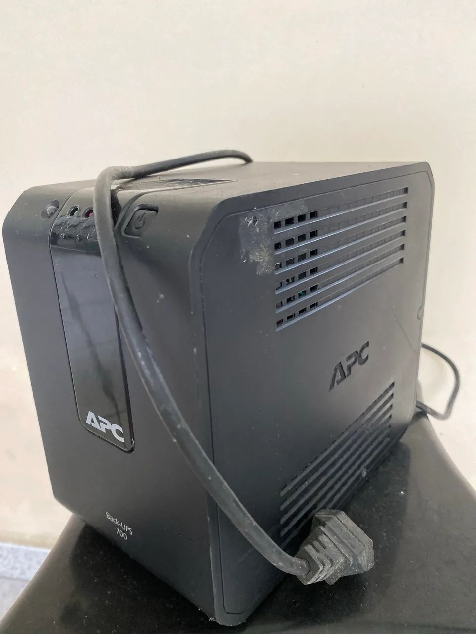 Nobreak APC 700 - Foto 2