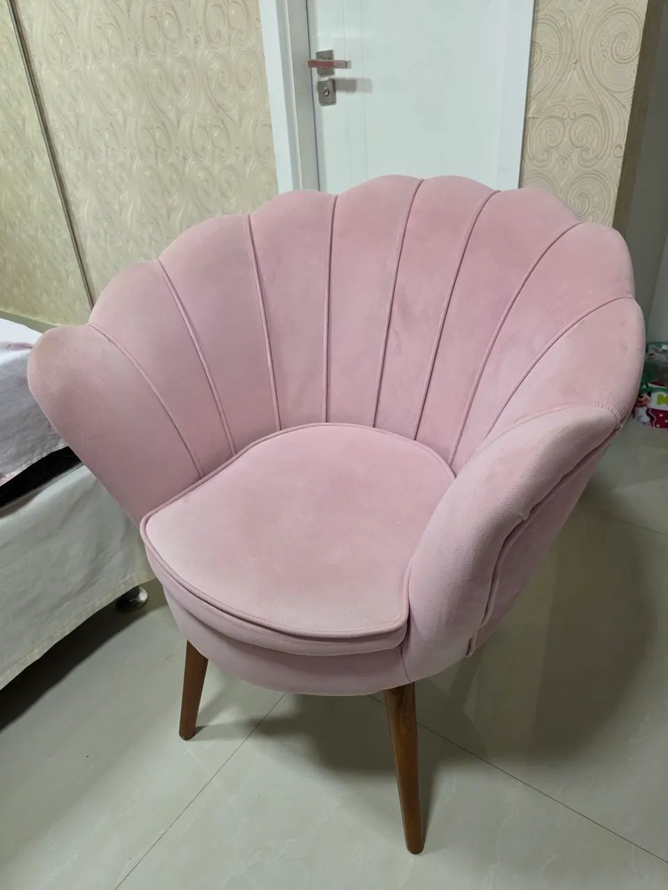 Poltrona pétala confortável 