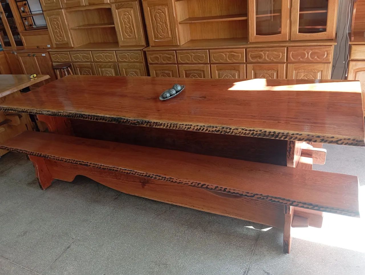 Mesa rústica com banco cerejeira e outra de ajelin  - Foto 2