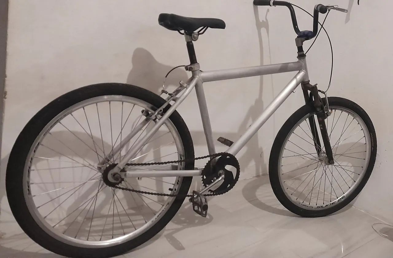 BICICLETA ARO 26 QUADRO DE ALUMÍNIO  - Foto 5