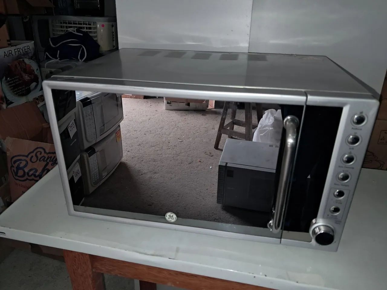 Micro-ondas G&E 25 litros Inox 127volts
