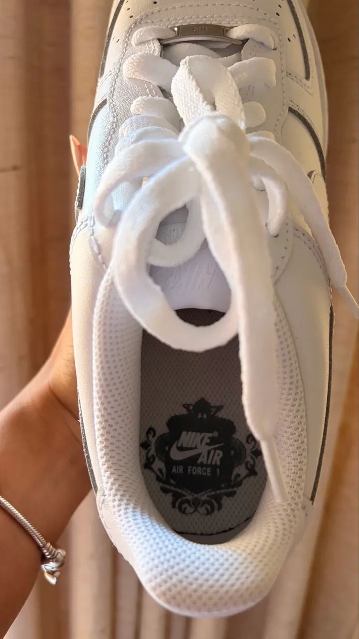 Tênis Nike Air Force 1 - Feminino - Foto 4