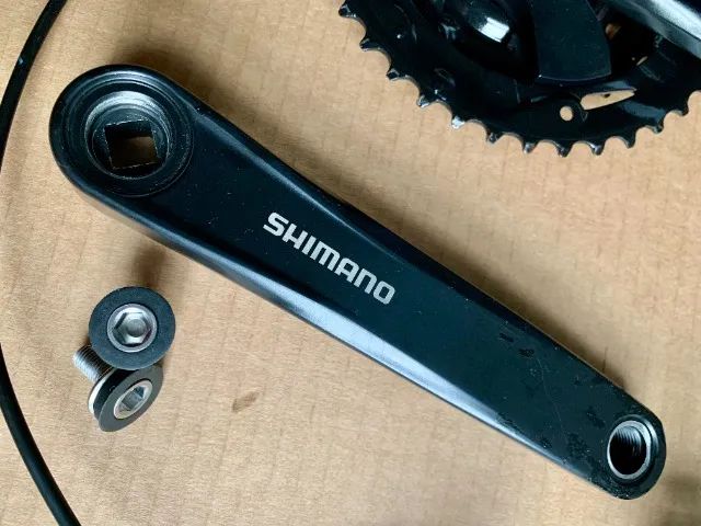 Pedivela c/ coroa tripla, câmbio, trocador Shimano Altus +
