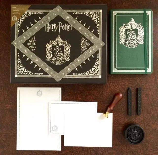 Harry Potter Slytherin Deluxe Set