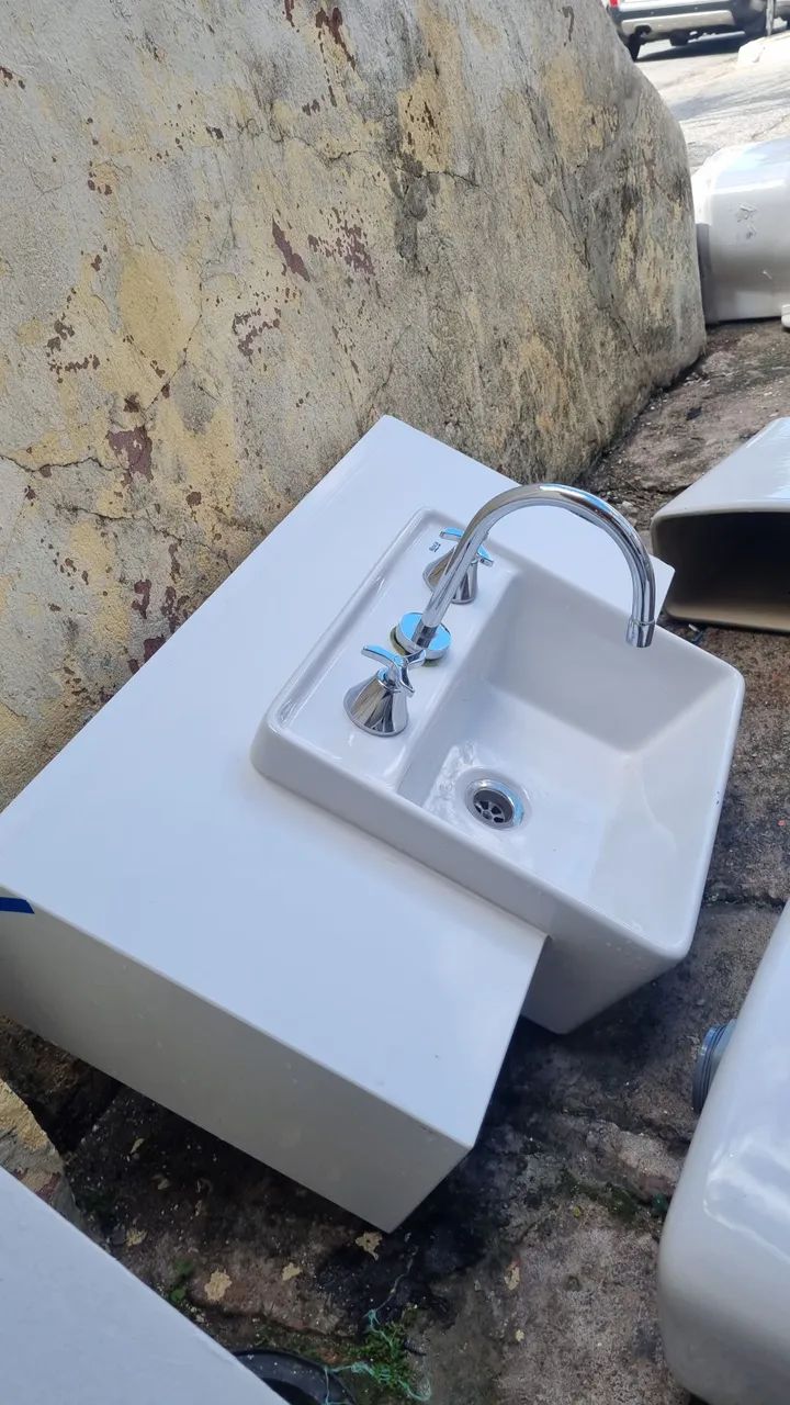 Pia Quartzo branco 70x35