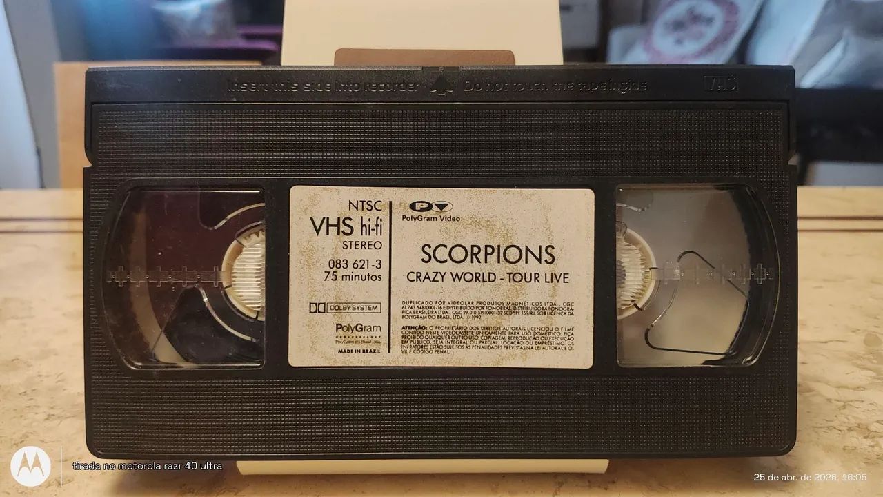 FITA VHS SCORPIONS. CRASY WORLD. TOUR LIVE. BERLIN 1991 - CDs