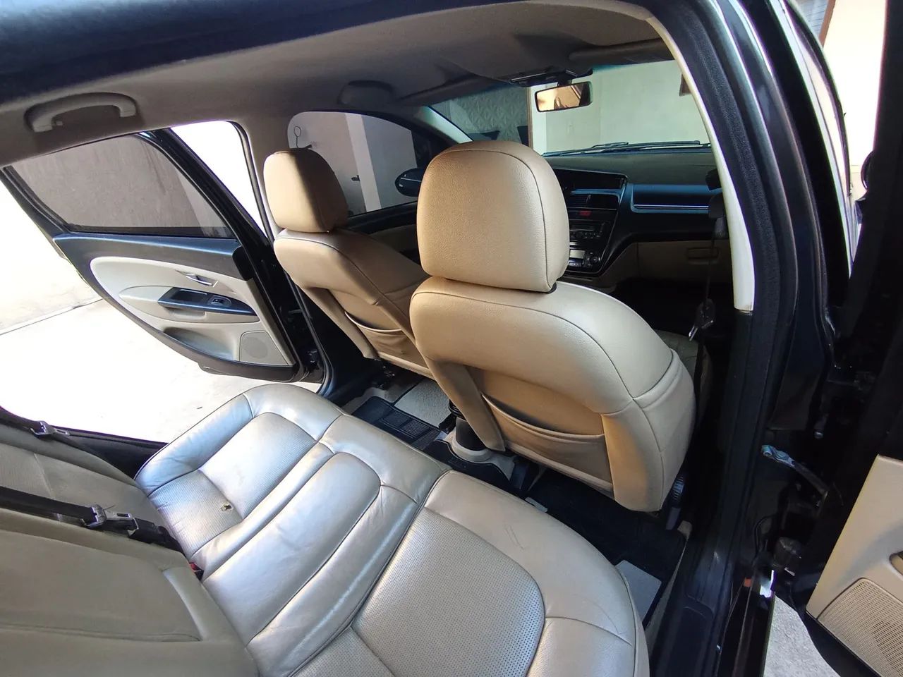 Fiat Linea Absolute 1.9/1.8 Flex Dualogic 4P 2012 - Foto 3