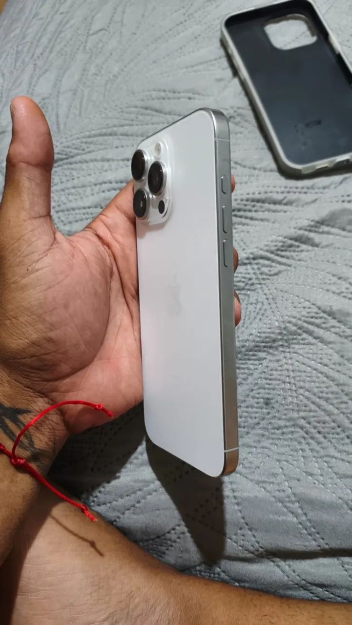 iPhone 16 Pro Max - Foto 4