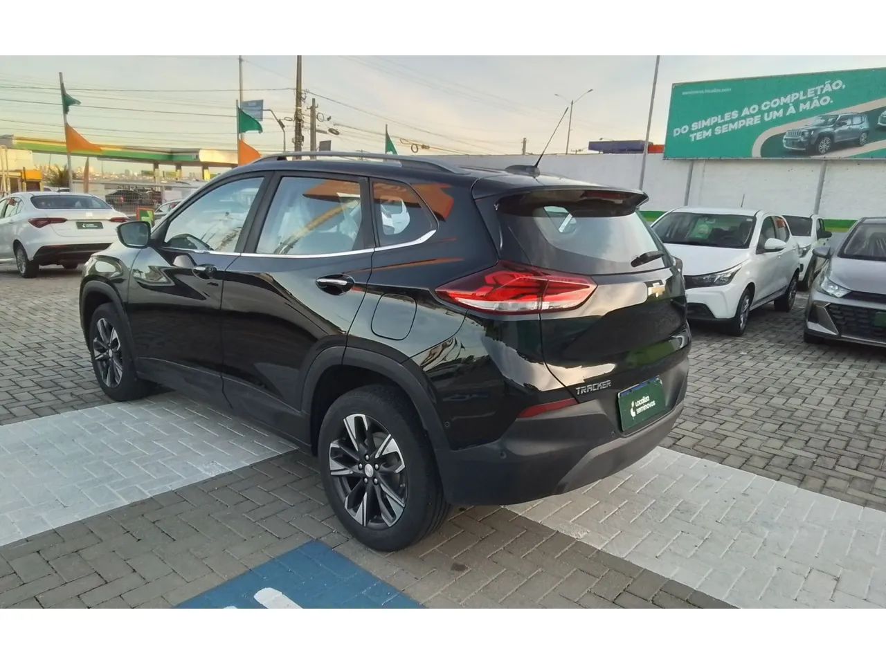 Chevrolet Tracker 2023 photo 3