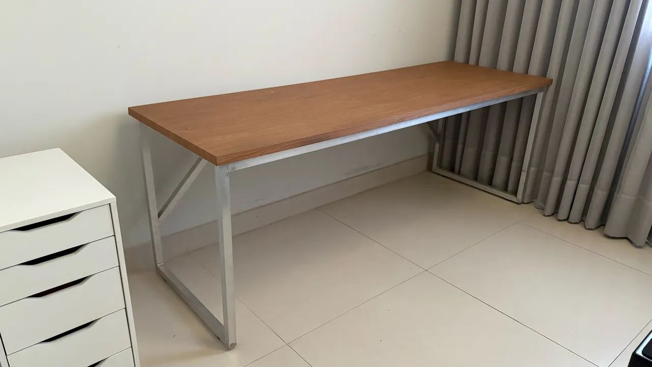 Mesa industrial para escritório  - Foto 2