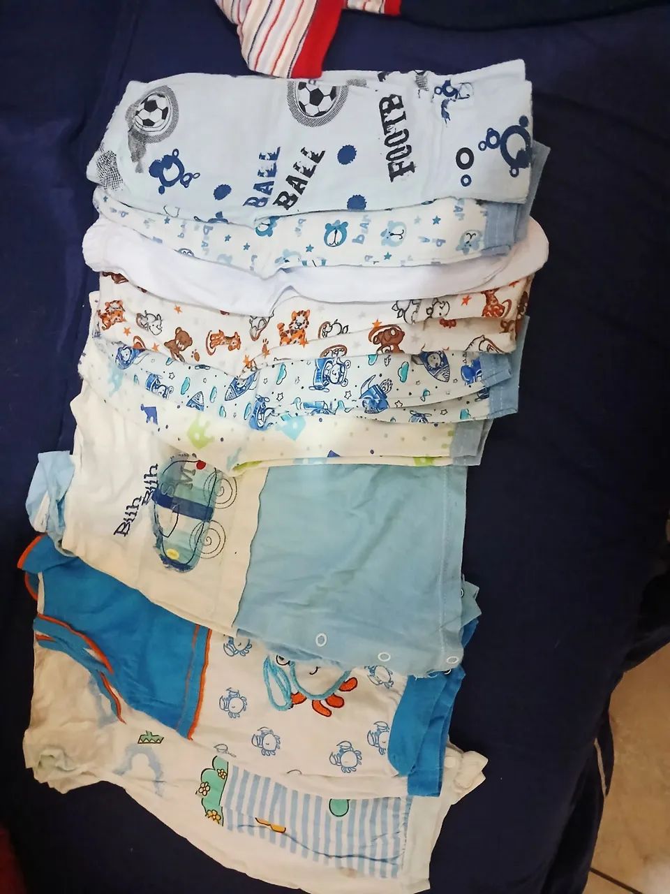 Lote de roupas para bebê 