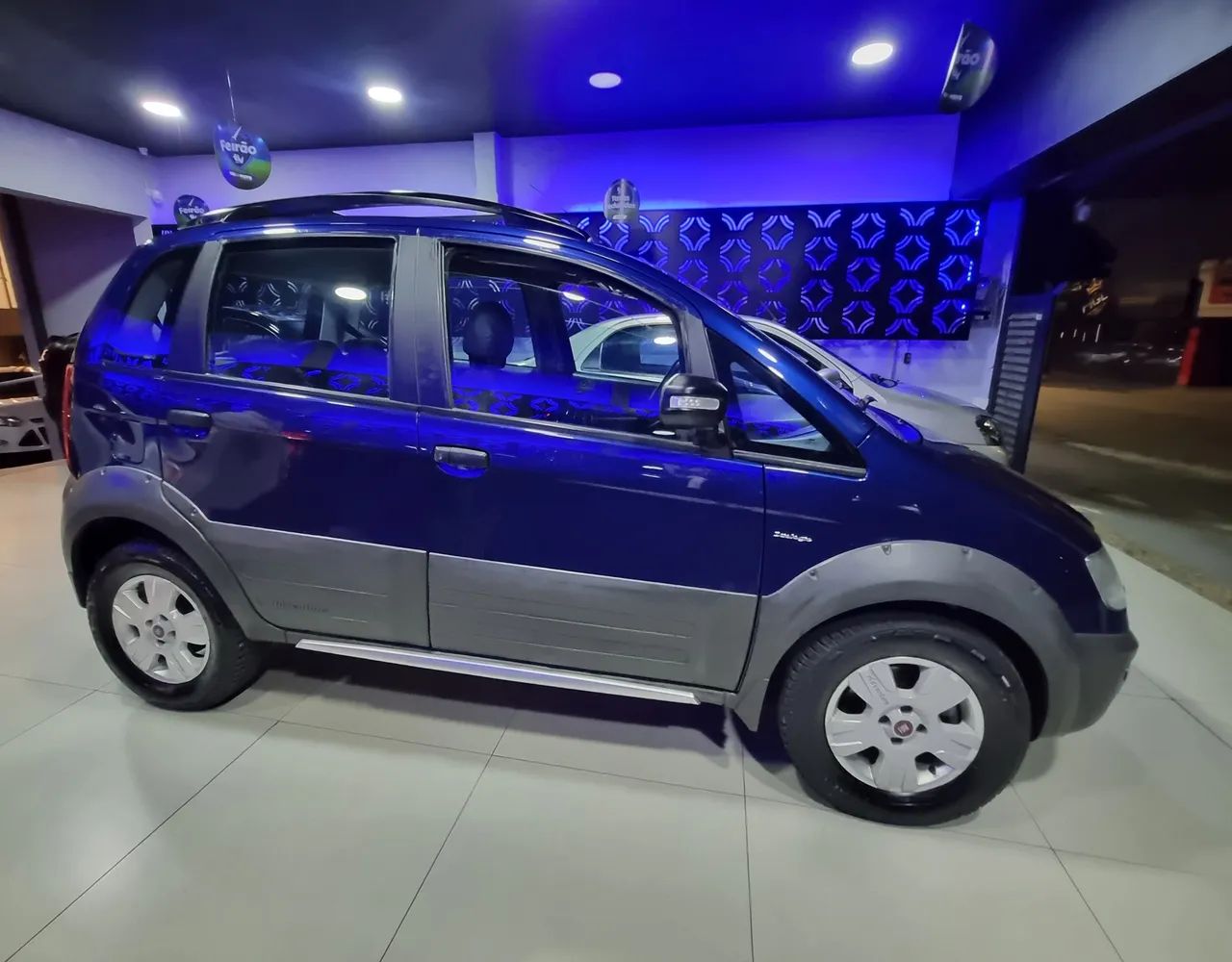 Fiat Idea Adv./ Adv.lock.dualogic 1.8 Flex 5P 2010 - Foto 2