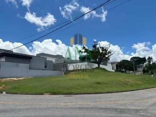 Lindo Terreno de Esquina em Condomínio
