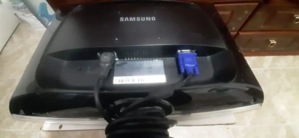 Monitor  de 17 pol - Foto 3