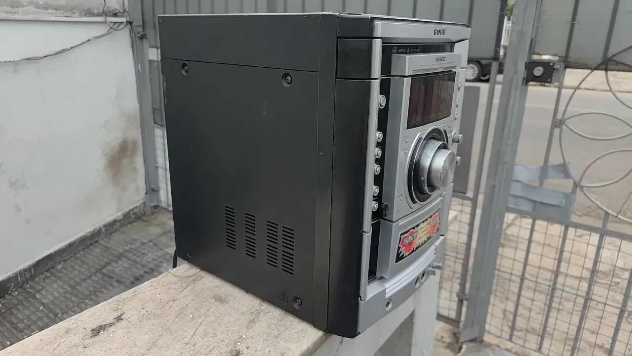 Mini System Sony Genezi MHC-GNX9 funcionando - Foto 4