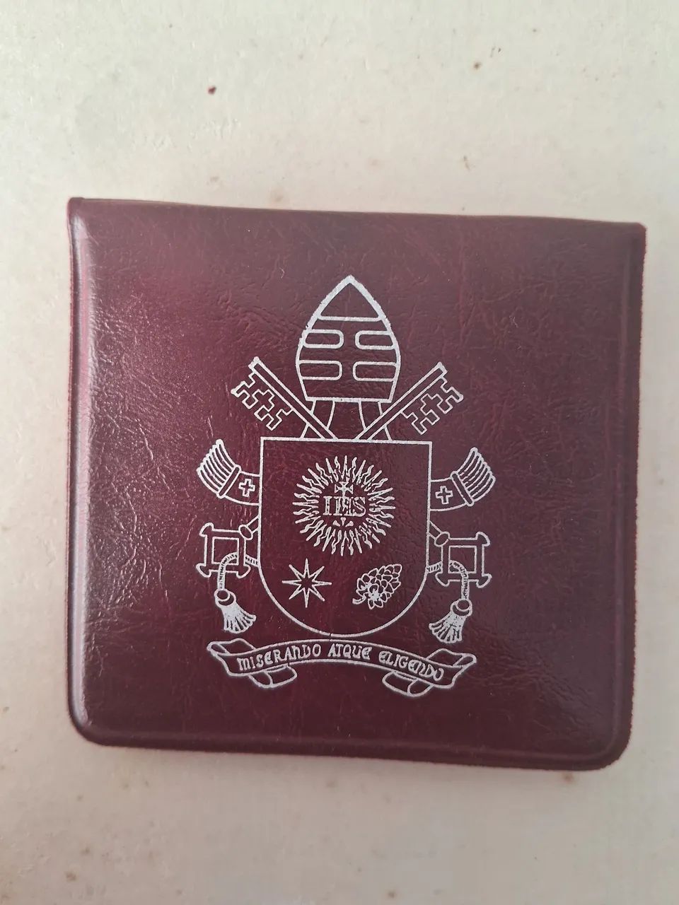 Porta terço italiano + crucifixo e entremeio para terço 