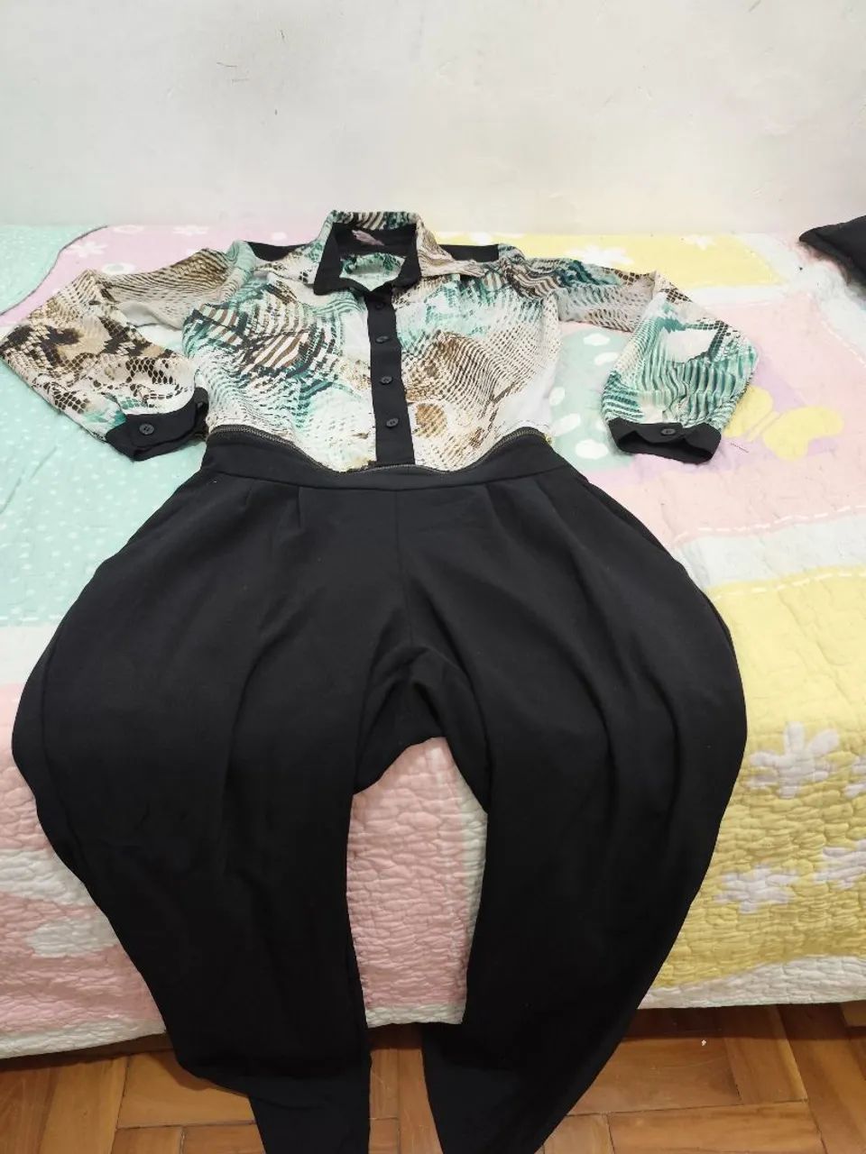 Macacão social P veste M
