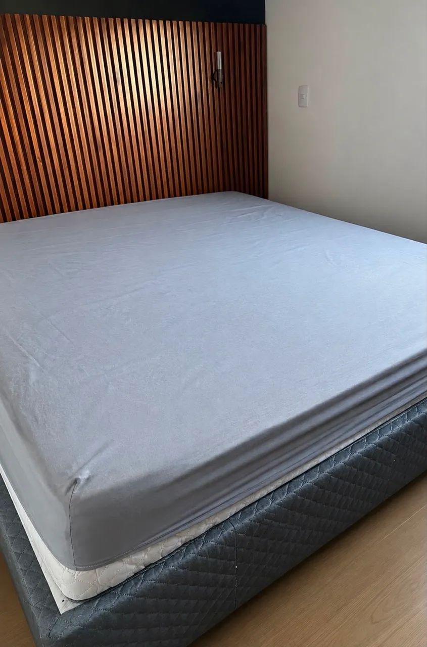 Vendo cama queen 