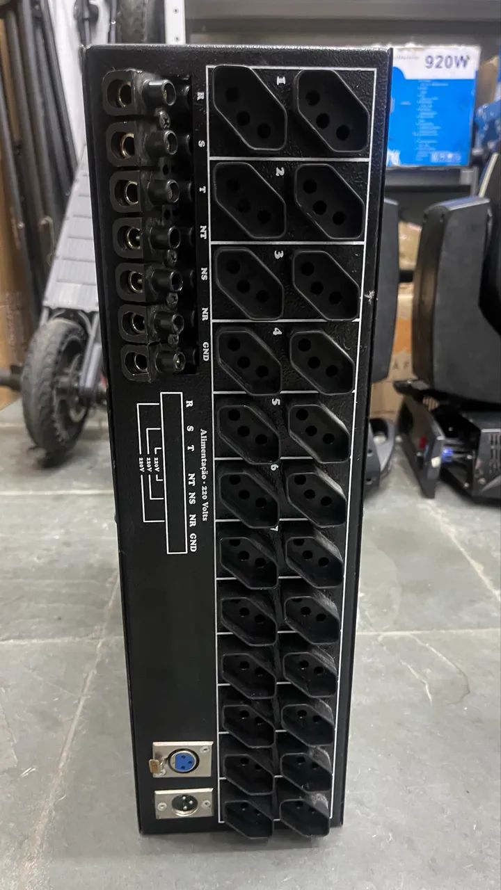 Rack dimmer 12 canais Star Lighting Dmx