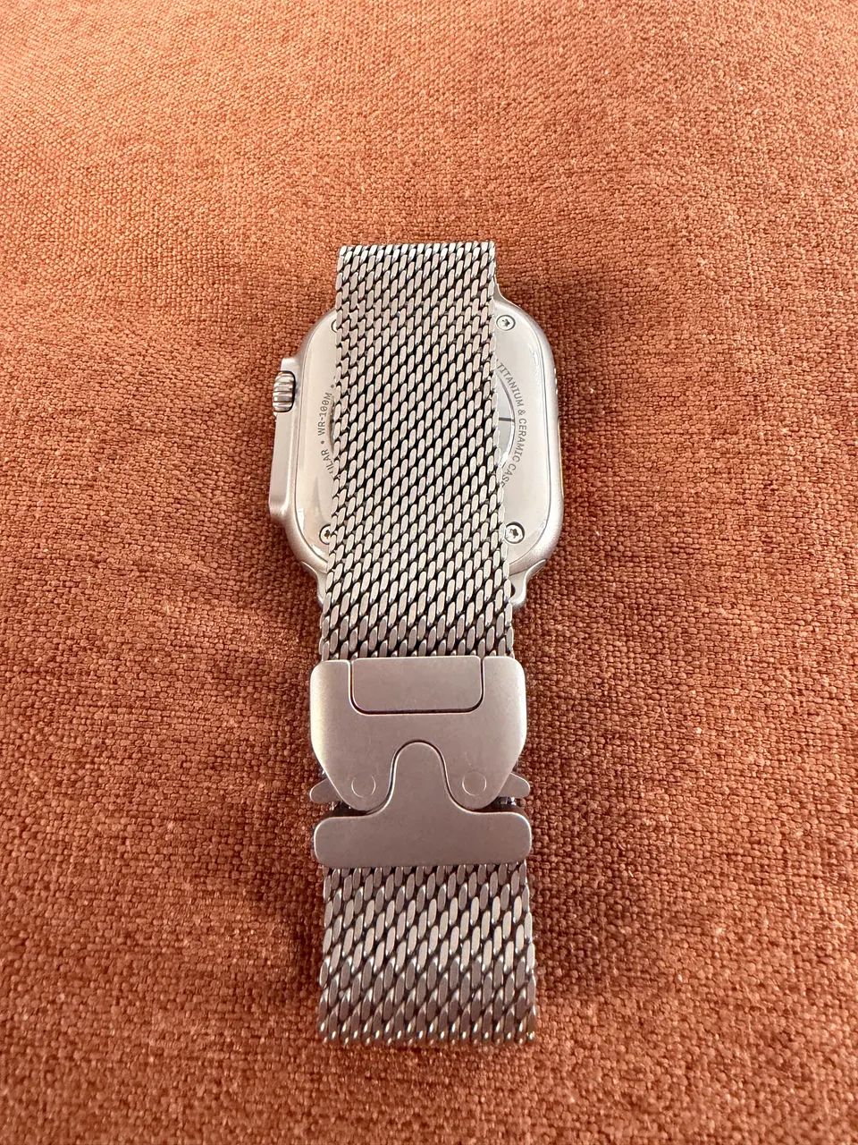 Apple Watch Ultra 3 49mm Natural Titanium Milanese Loop. - Foto 4