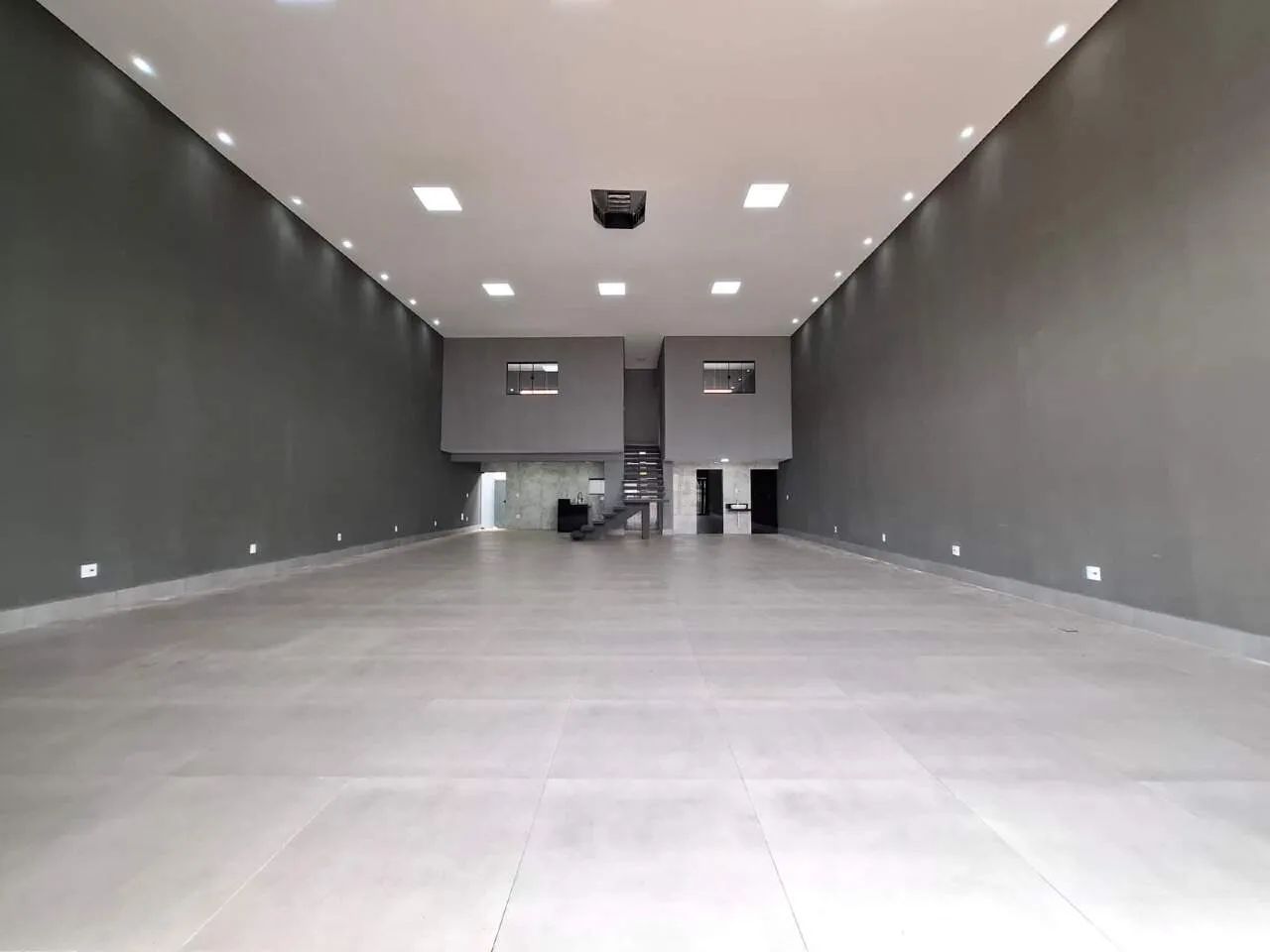 Galpão Comercial para Alugar em Limeira/SP | 227,85 m² | 2 Salas e 2 Banheiros - Foto 2