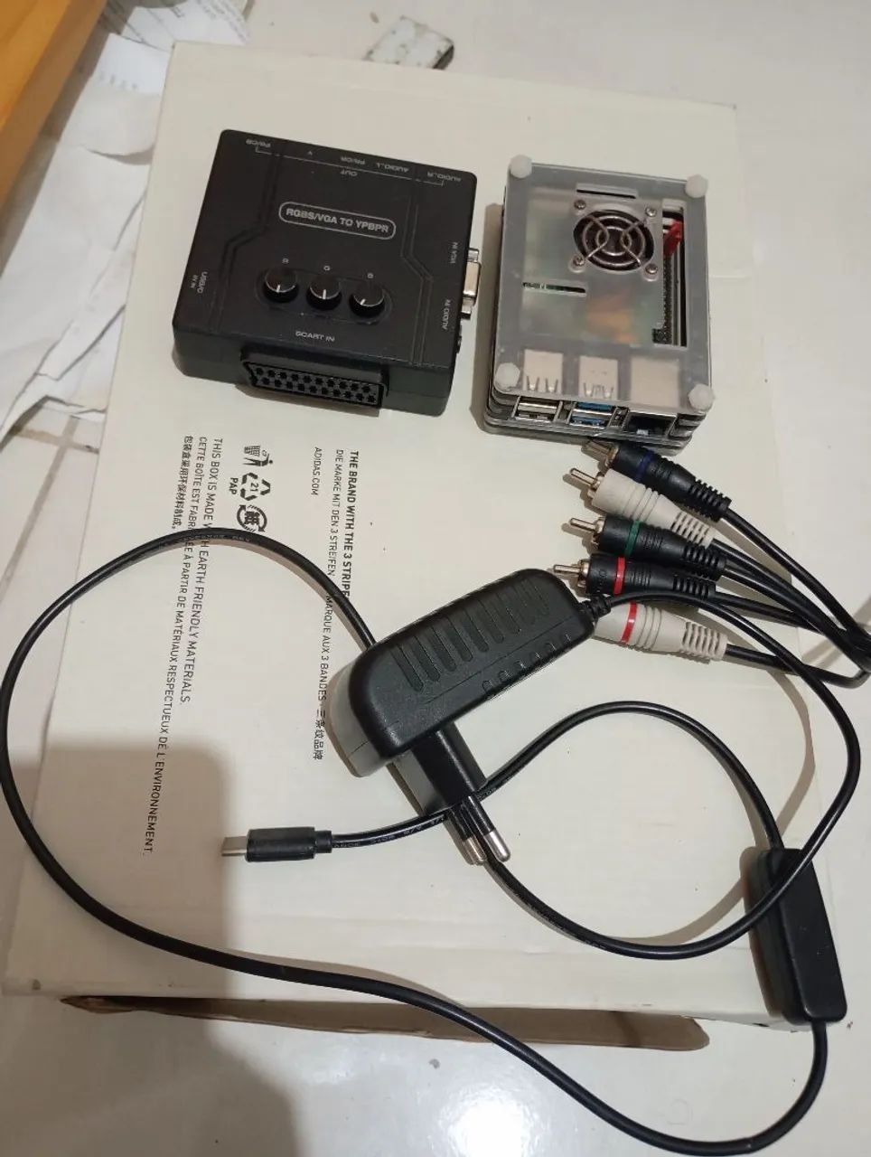 Raspberry Pi 4 + Conversor VGA/Componente Bitfunx+ Cabos Componentes-