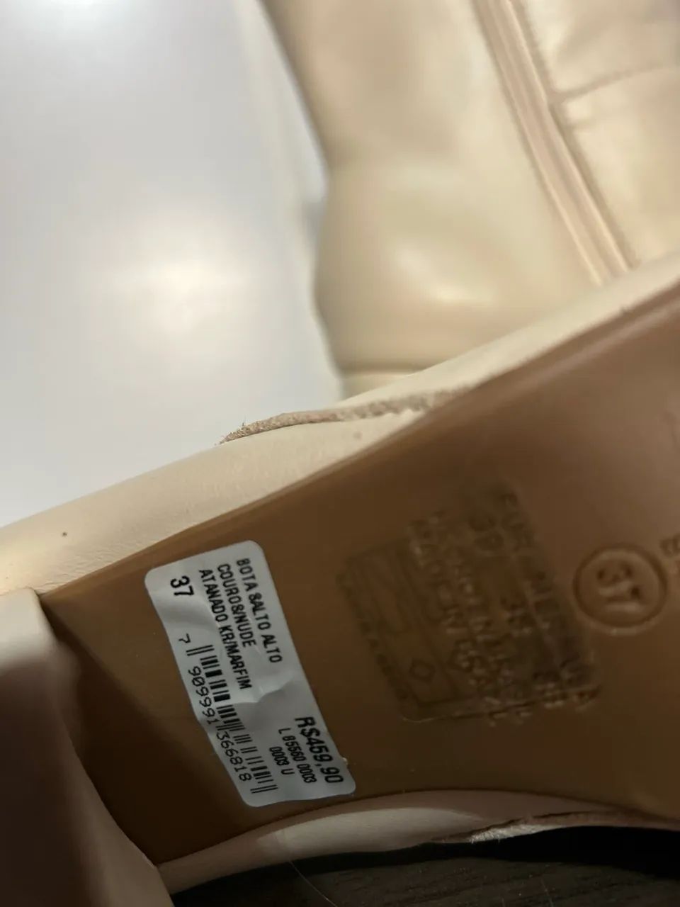 Bota de couro legítimo tam 37  - Foto 2