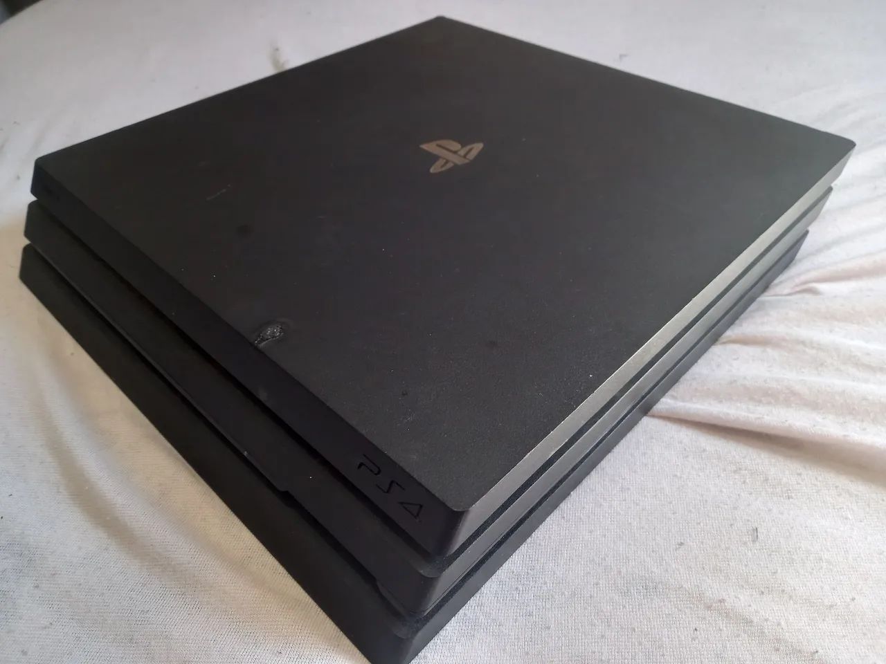 PS4 PRO 1TB - Foto 4