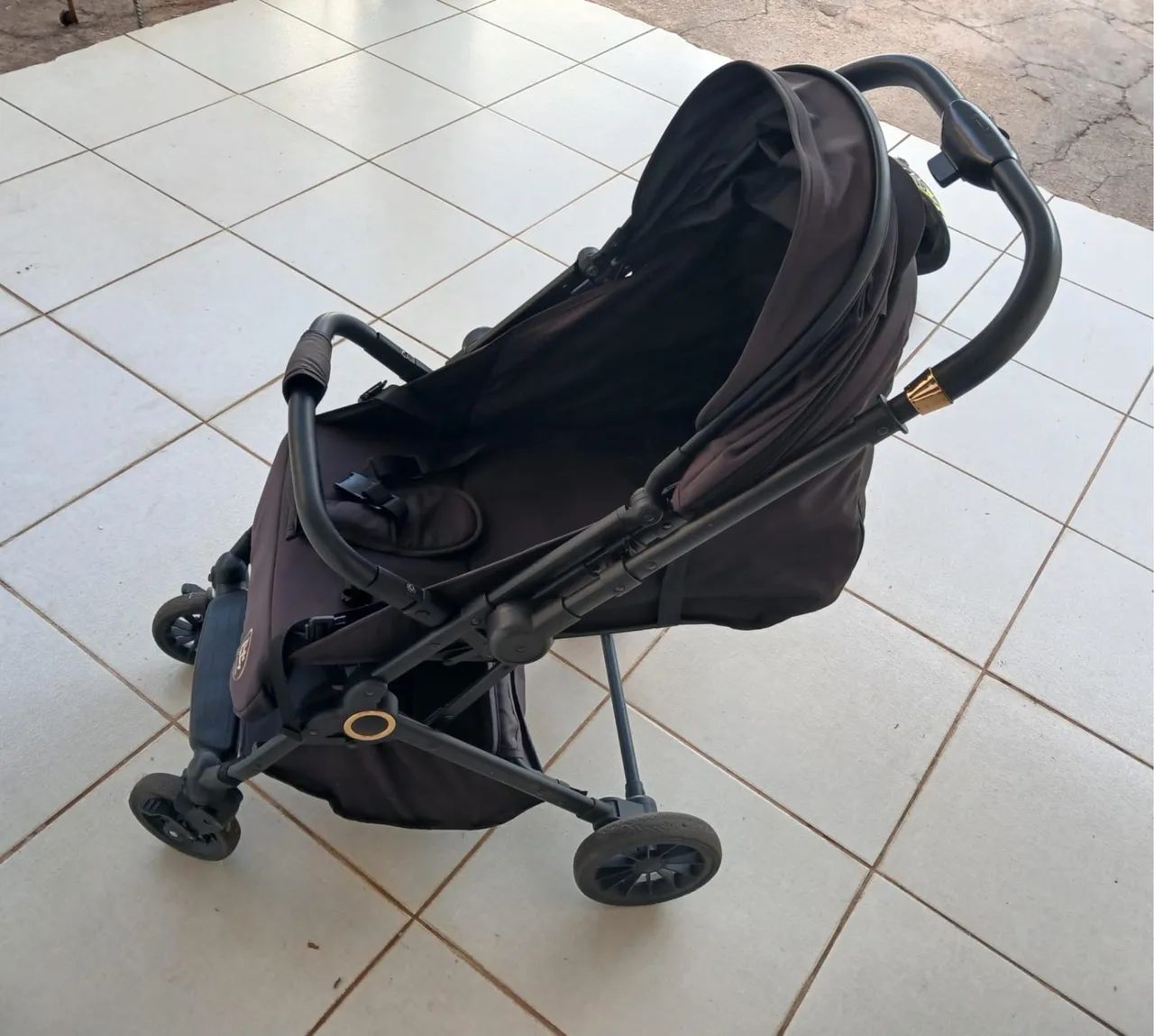 Vende-se Carrinho de bebê  - Foto 4