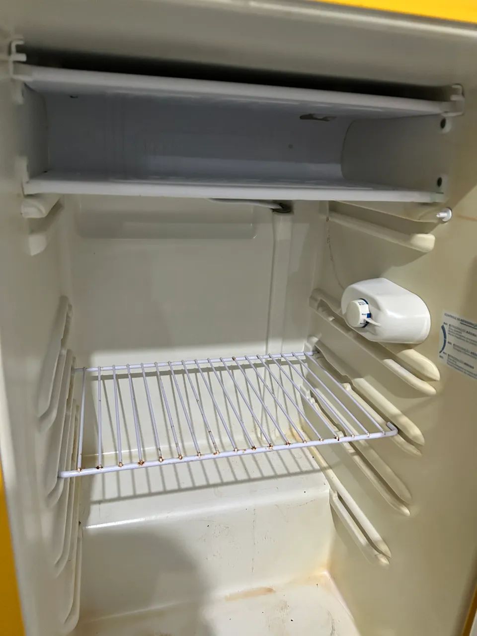Vendo frigobar 120L, funcionando perfeitamente. - Foto 4