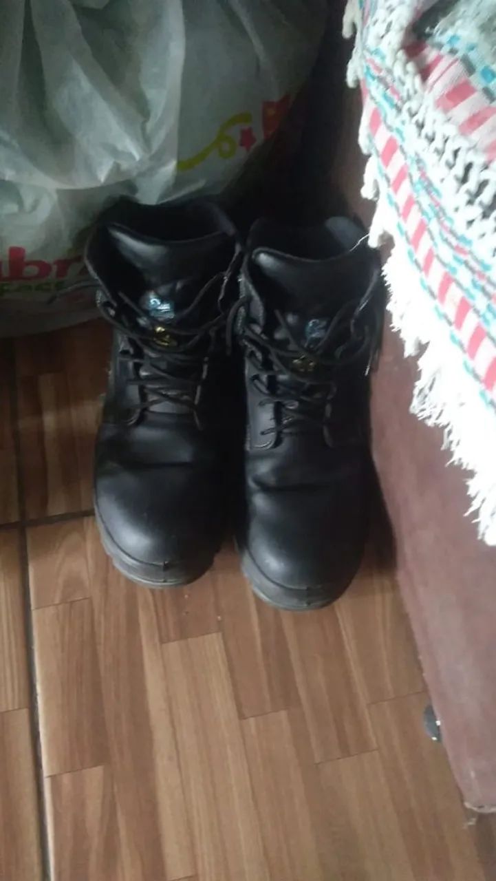 Vendo botas 36,39,40,41 e 42 - Foto 4