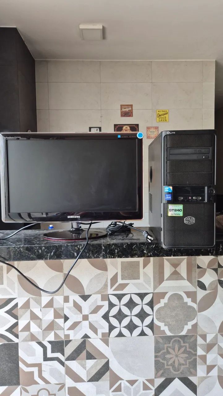 Vendo computador (cpu + monitor)