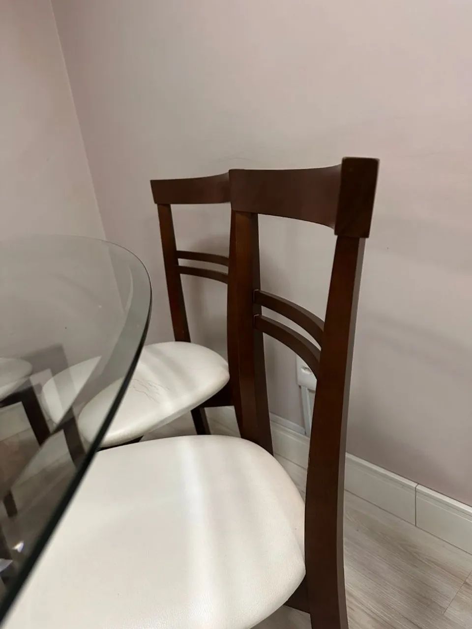   Mesa com tampo de vidro com 6 cadeiras - Foto 4