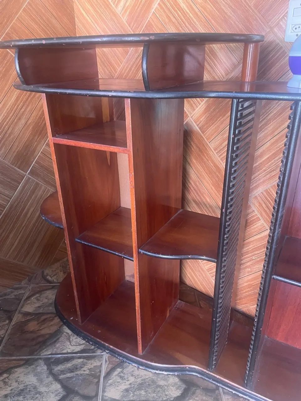 Estante tipo Rack madeira maciça  - Foto 2