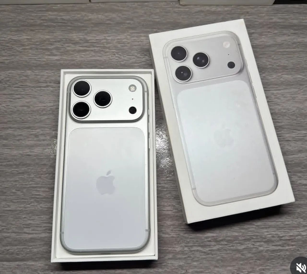 iPhone 17 PRO 256GB E-SIM - Novo