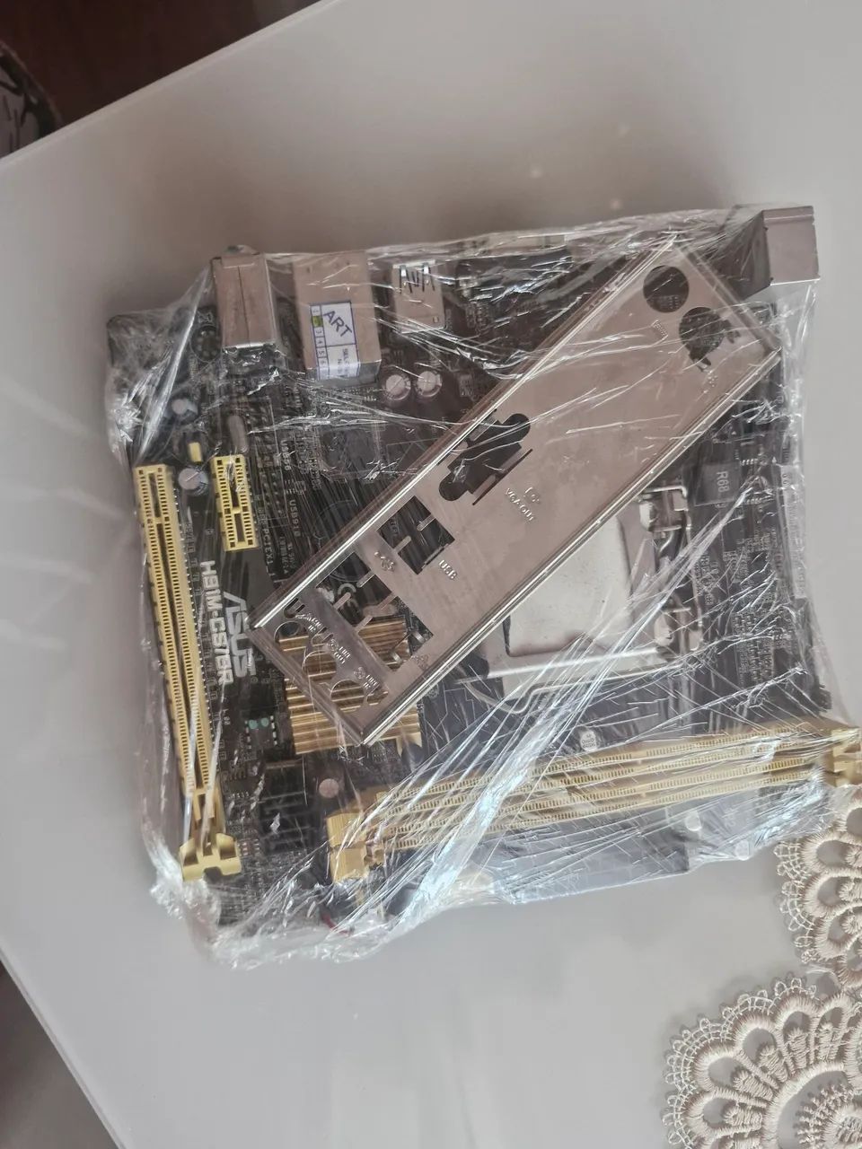 placa-mãe Asus H81M-CS/BR DDR3 - Foto 2