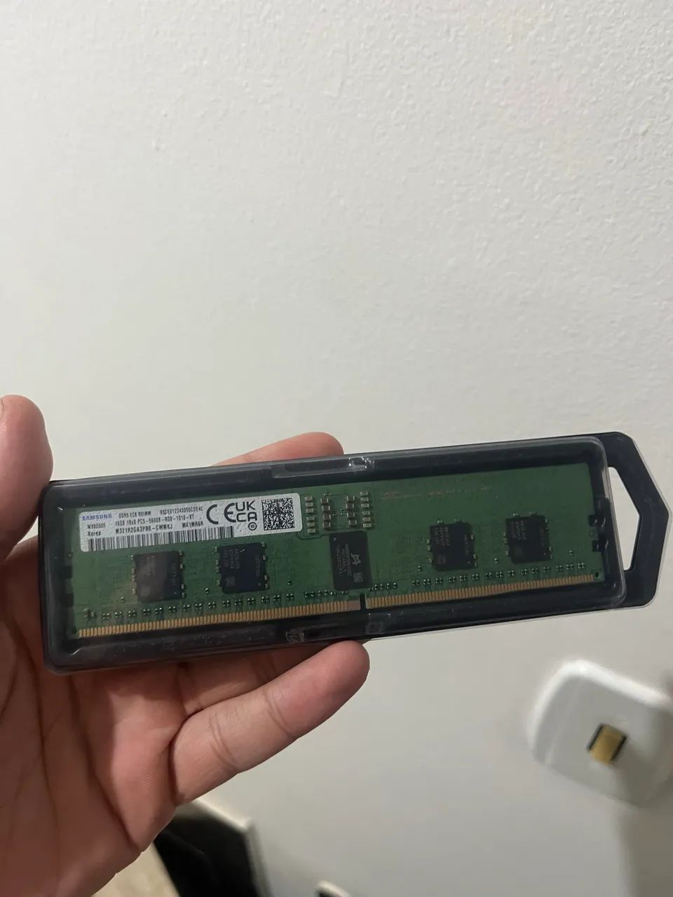 16 GB RAM DDR5  ( SERVIDOR)