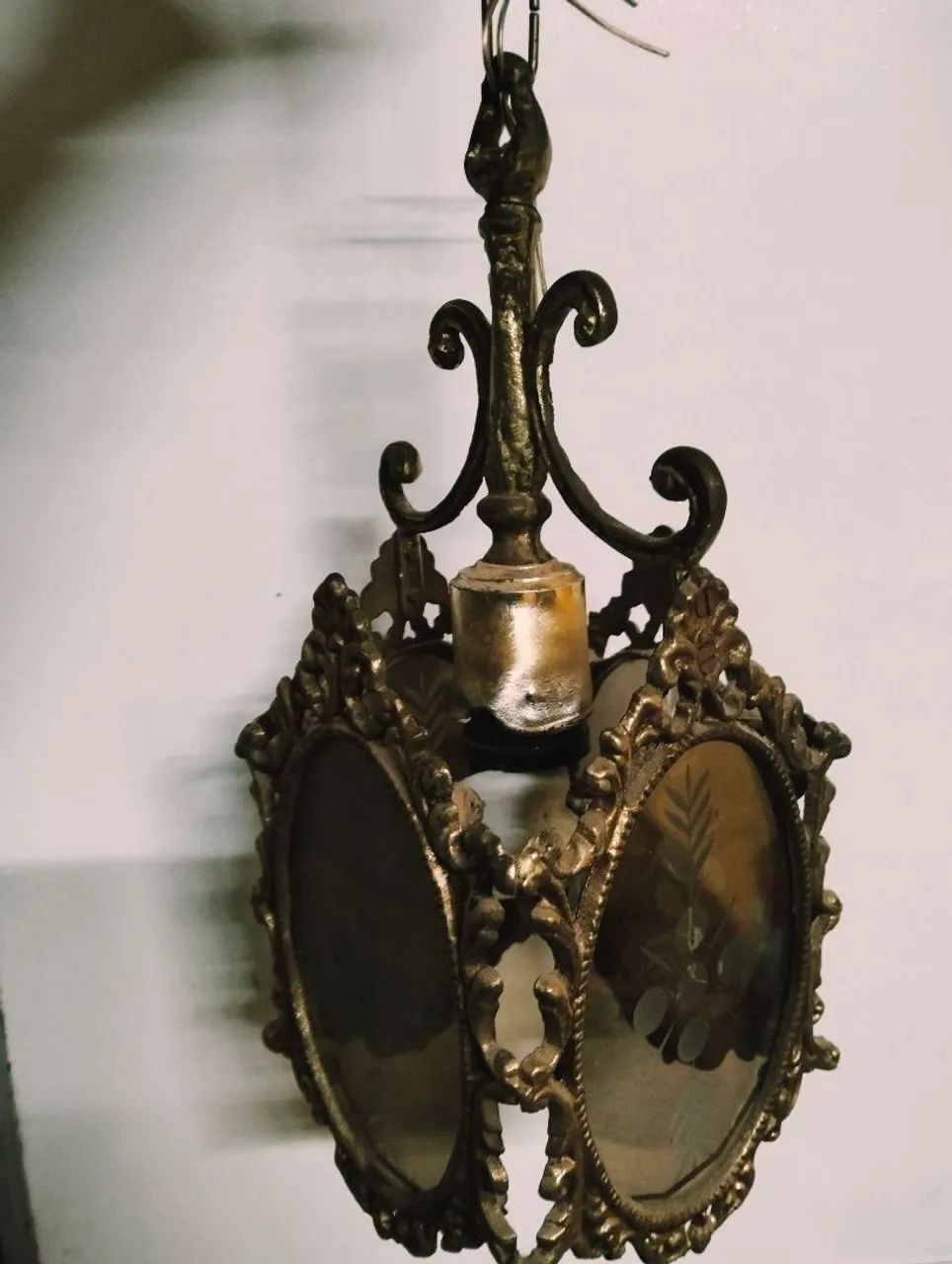 Luminária em bronze com vidros  - Foto 2