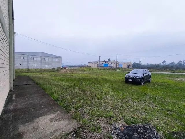 Galpão Pavilhão Morro da Fumaça próximo de vários comércios e serviços com AMPLO terreno - Foto 4