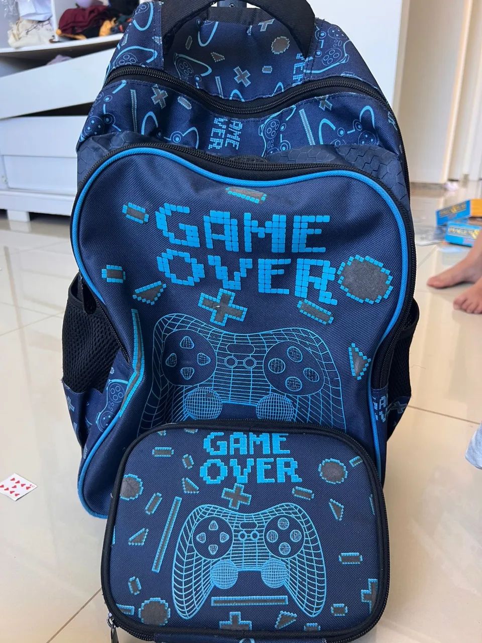 Mochila Sonic com carrinho e estojo 