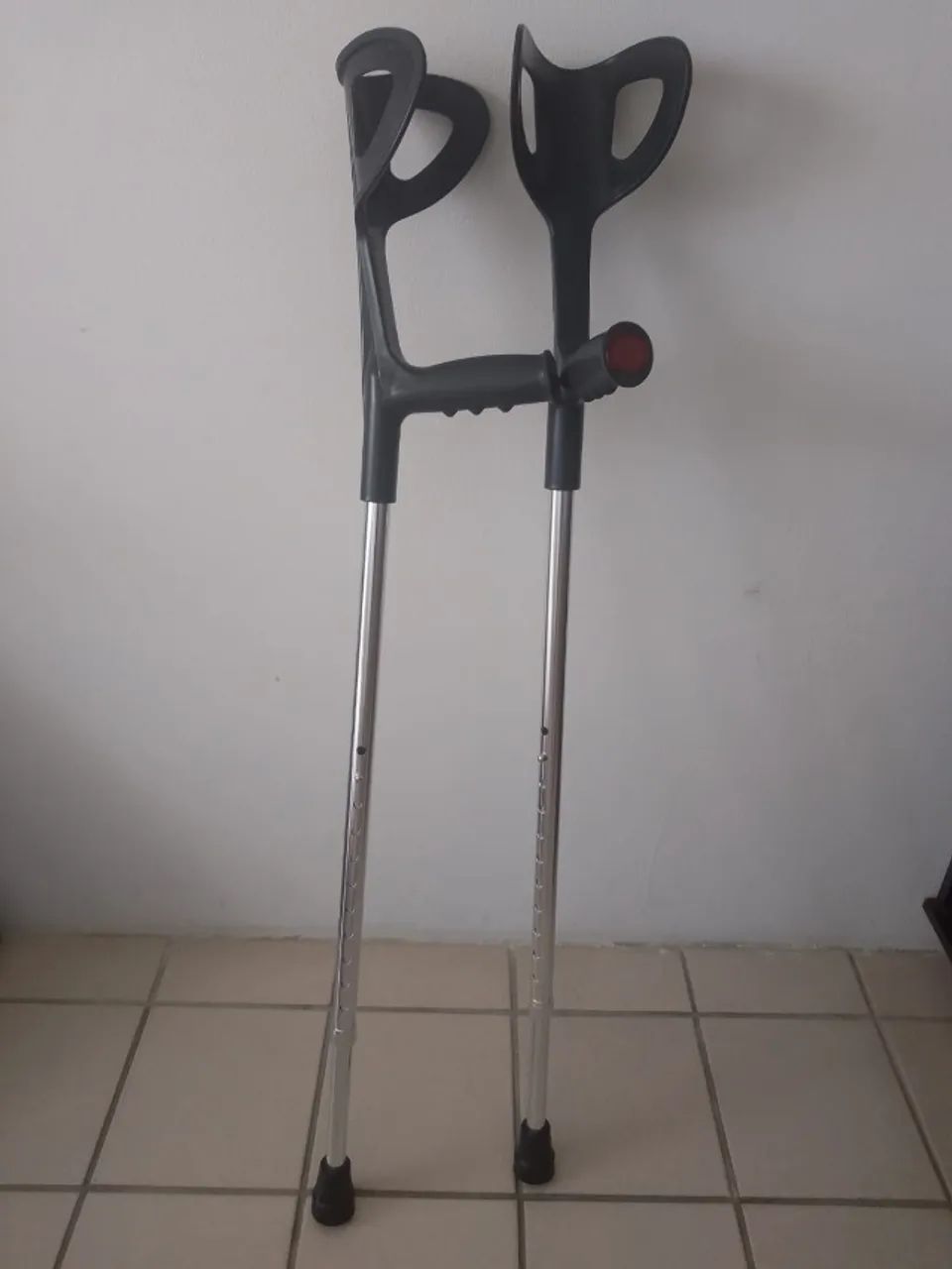 Par de Muletas Canadenses 120kg | Pouquíssimo uso