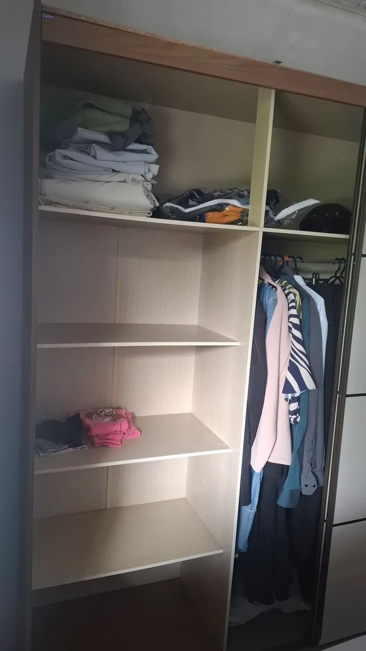 Guarda roupa, porta de correr  - Foto 4