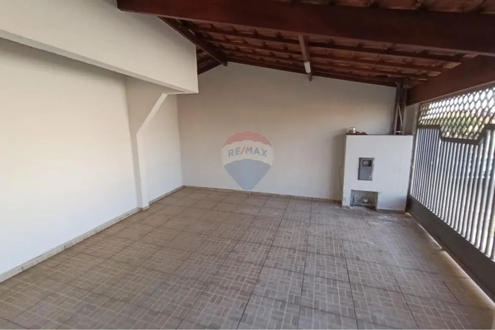 Casa reformada c/ 3 dorms e 2 vagas - Vila Irmãos - Foto 3