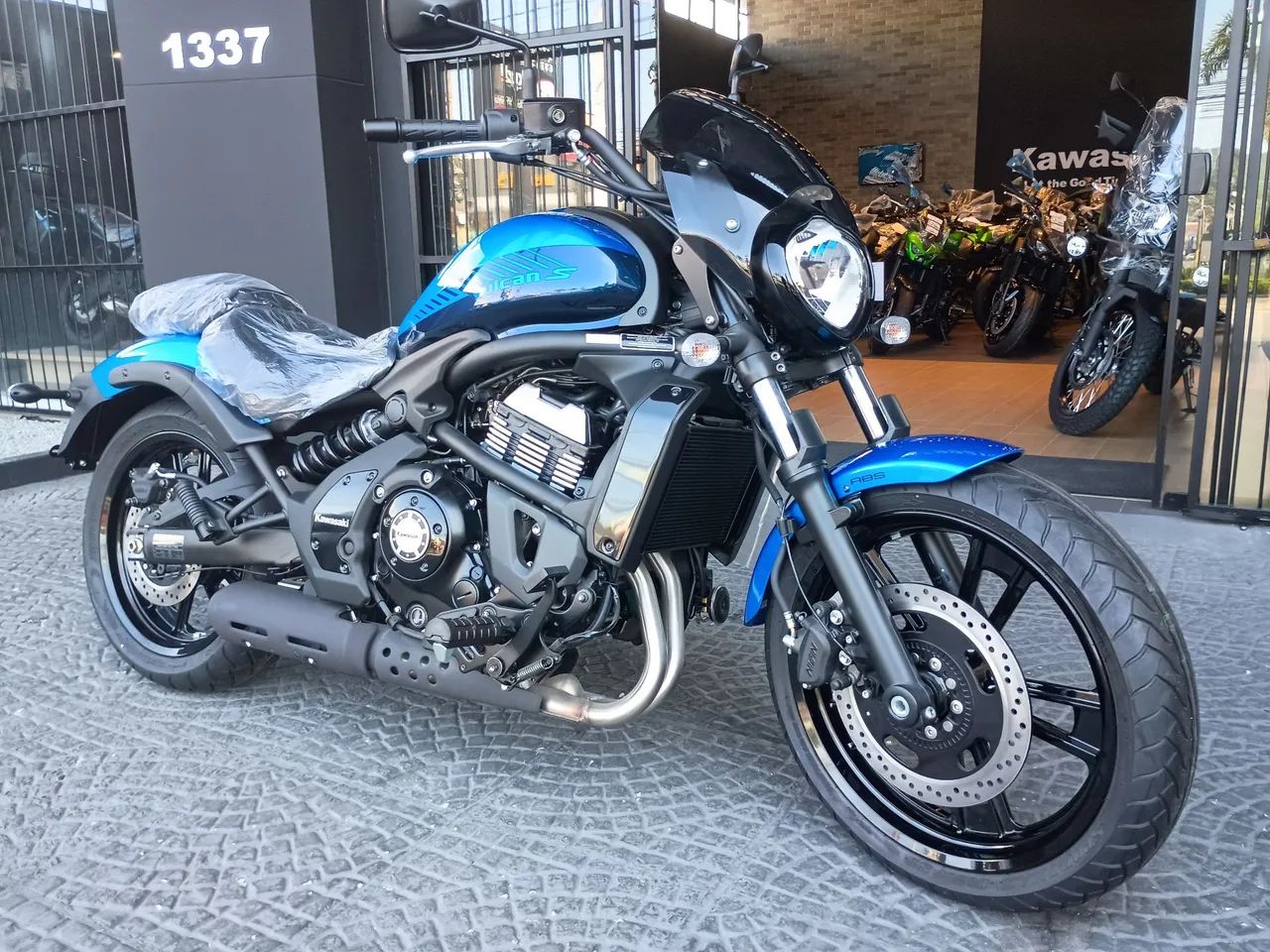 VULCAN ABS CAFE 2026** - Foto 2