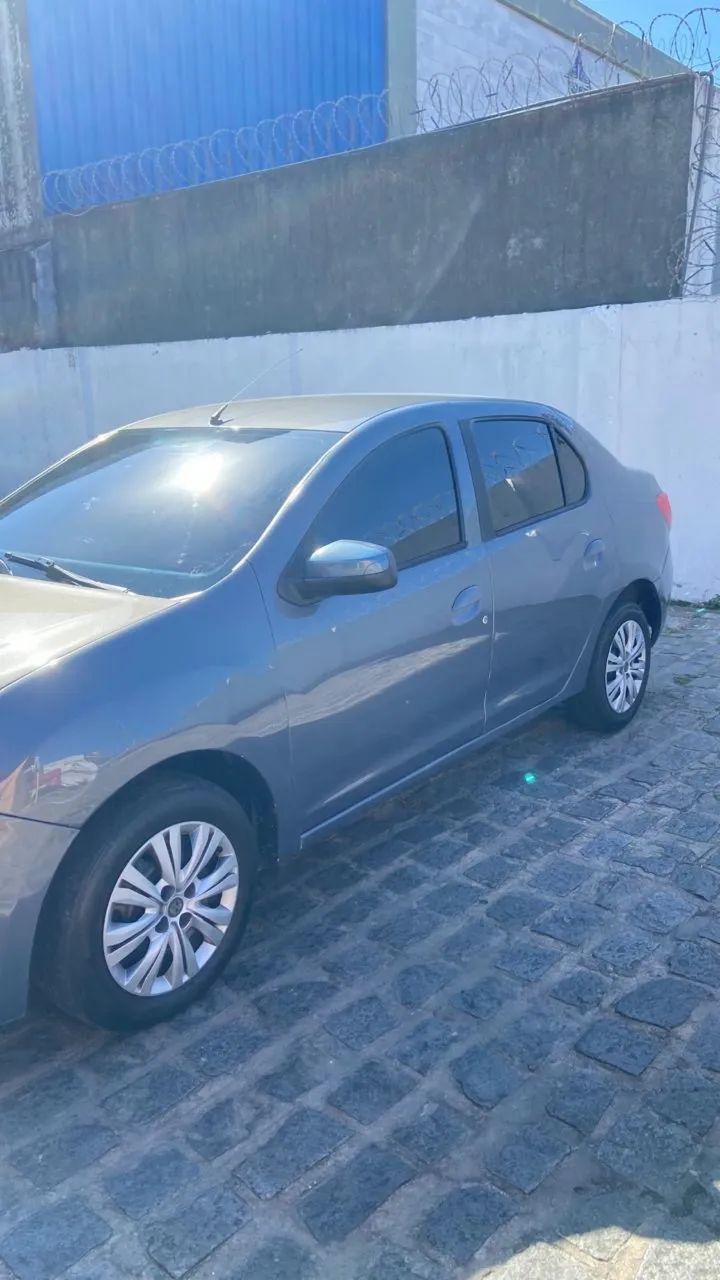 Renault Logan Expression Hi-flex 1.6 8V 4P 2014 - Foto 5