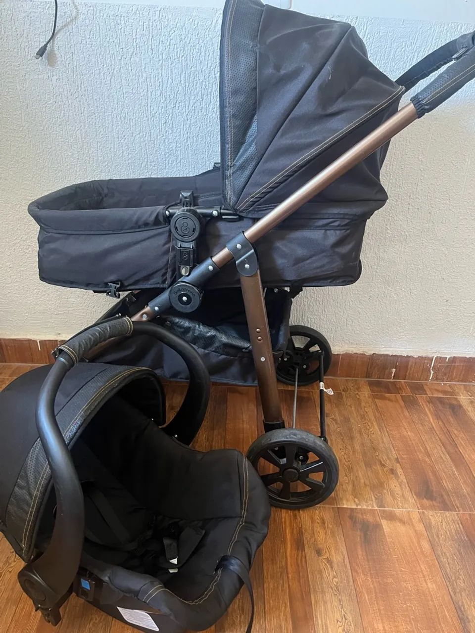 Carrinho +bebê conforto  - Foto 2