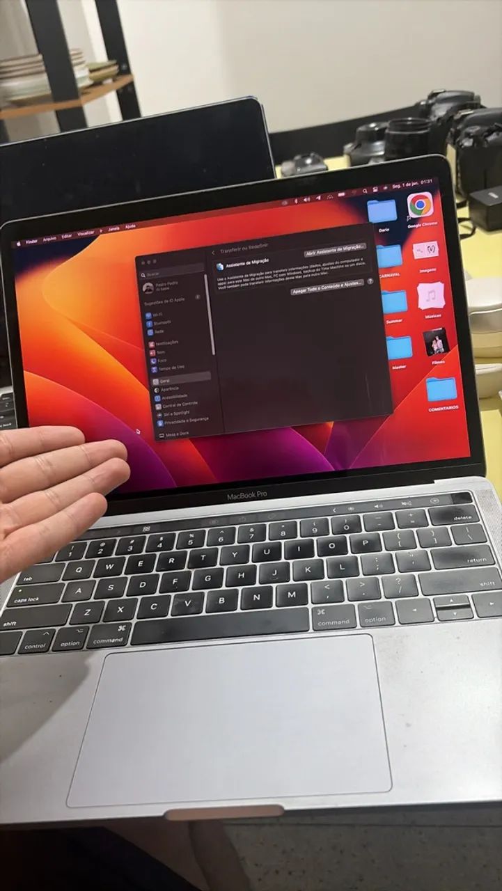 MacBook Pro 2017 i5 13-inch, 2017, Four Thunderbolt 8 GB - Foto 3